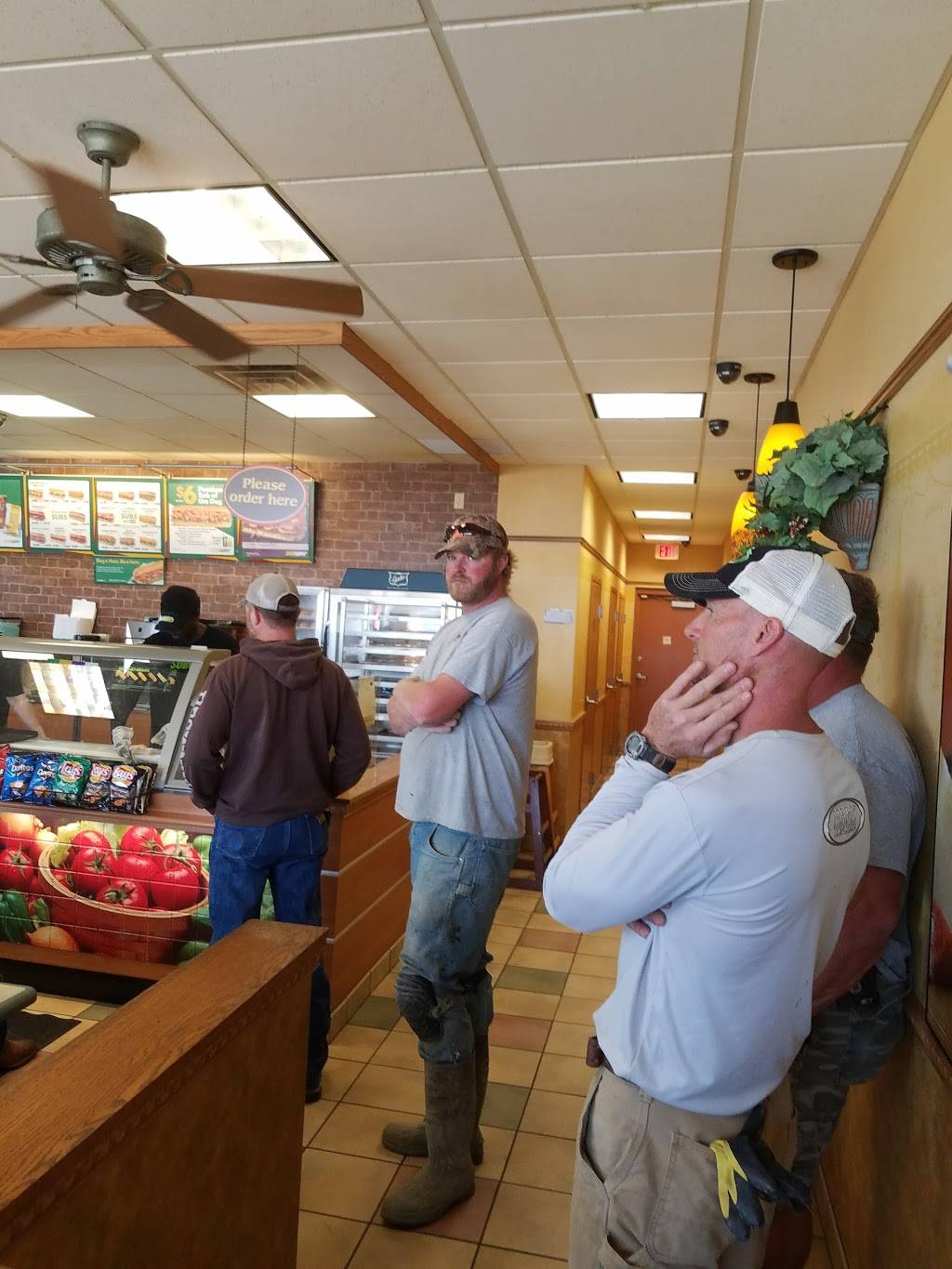 Subway | restaurant | 7998 S Professional Drive.., Fort Branch, IN 47648, USA | 8127535030 OR +1 812-753-5030