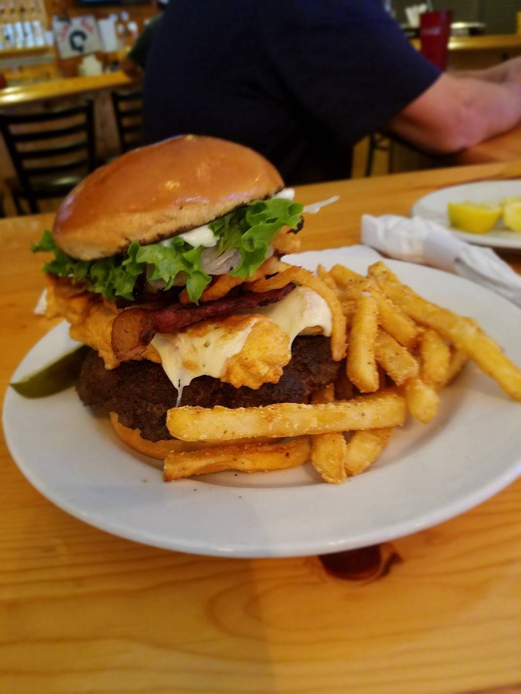 108 Ale House | restaurant | 108 Wisenbaker Rd, Rincon, GA 31326, USA | 9128260117 OR +1 912-826-0117