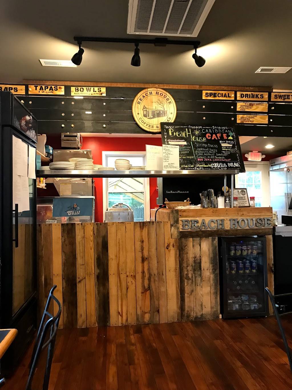 Fidas Caribbean Beach House | restaurant | 109 W 6th St, Lexington, KY 40508, USA | 8595494733 OR +1 859-549-4733