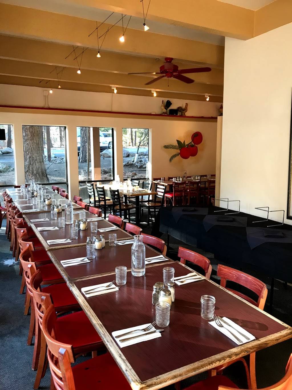 FUMO Cafe, Pizzaria & Bar | restaurant | 120 Country Club Dr unit 61, Incline Village, NV 89451, USA | 7758332200 OR +1 775-833-2200