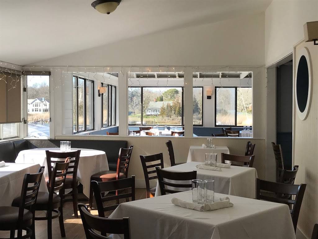 The Coast Grill | restaurant | 1459, 1109 Noyack Rd #2, Southampton, NY 11968, USA | 6312832277 OR +1 631-283-2277