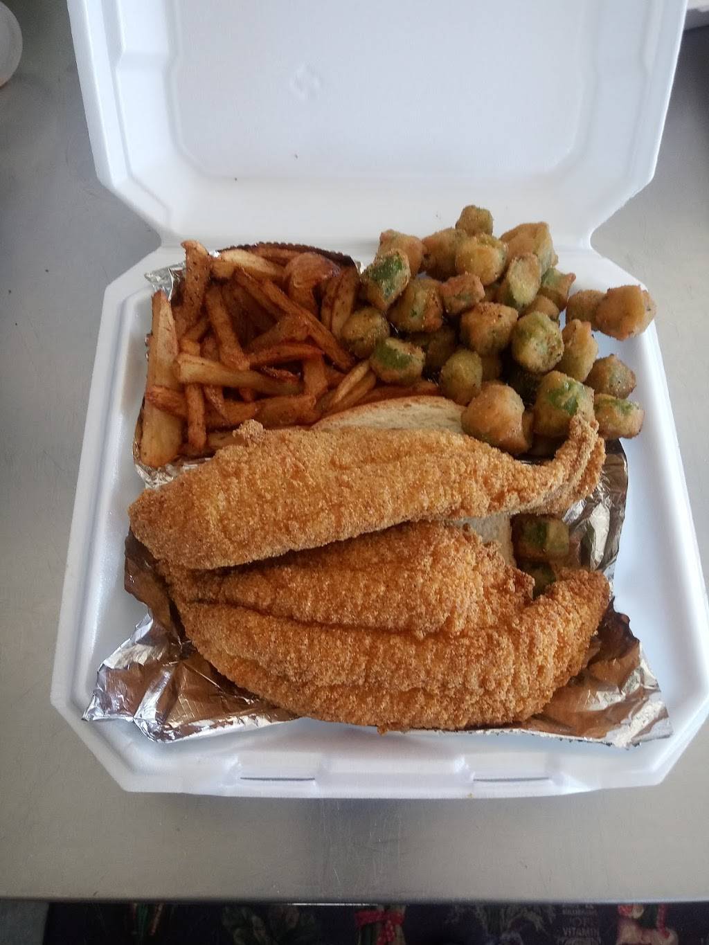 This Is It! Soul N Southern!! | restaurant | 1714 E Wassall St, Wichita, KS 67216, USA | 3164139151 OR +1 316-413-9151