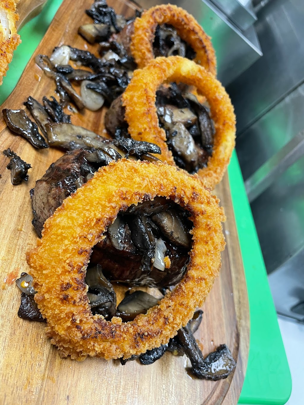 Pazzo Bene Restaurant | restaurant | 15 Calendar Ave, La Grange, IL 60525, USA | 7086032859 OR +1 708-603-2859