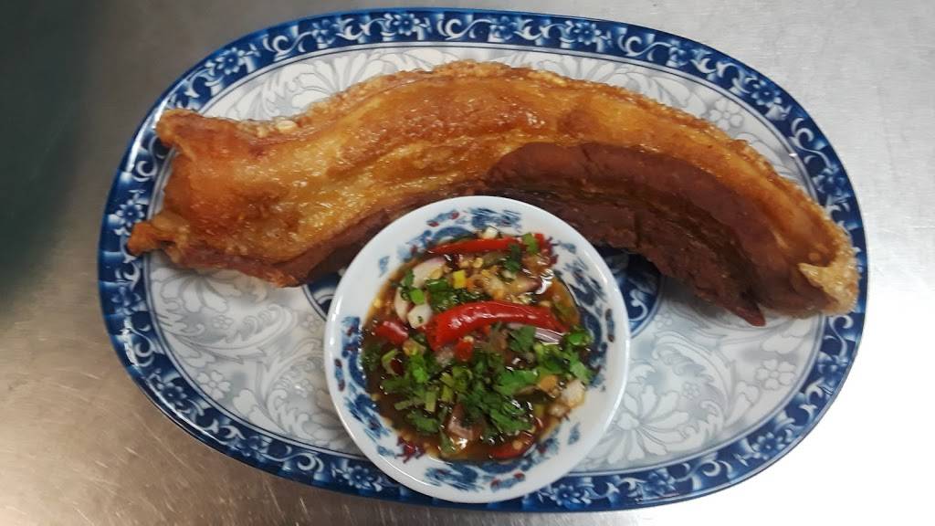 BB Charearnxap Restaurant | restaurant | 2121 Eddy Ln, Eau Claire, WI 54703, USA | 7155232400 OR +1 715-523-2400