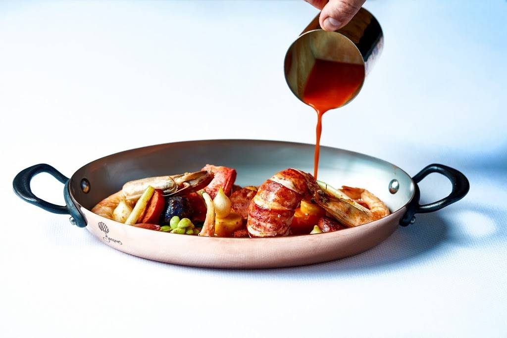 Sails Restaurant | restaurant | 301 5th Ave S, Naples, FL 34102, USA | 2393602000 OR +1 239-360-2000