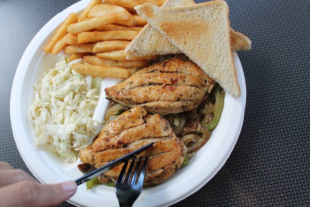 Gazebo Burgers and Grills | restaurant | 548 Trafalgar Rd, Oakville, ON L6J 3J2, Canada | 9053373434 OR +1 905-337-3434