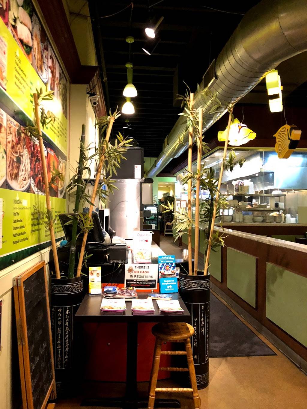 Pho Saigon Star | restaurant | 2045 S University Blvd, Denver, CO 80210, USA | 7206338133 OR +1 720-633-8133