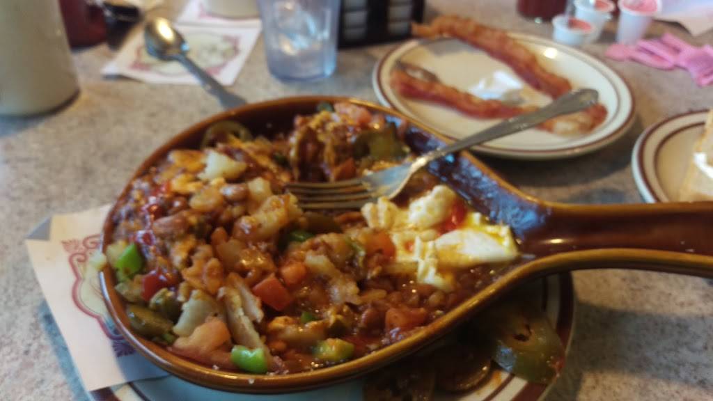 Mrs Vs Restaurant | restaurant | 855 E Rollins Rd, Round Lake Beach, IL 60073, USA | 8472230404 OR +1 847-223-0404