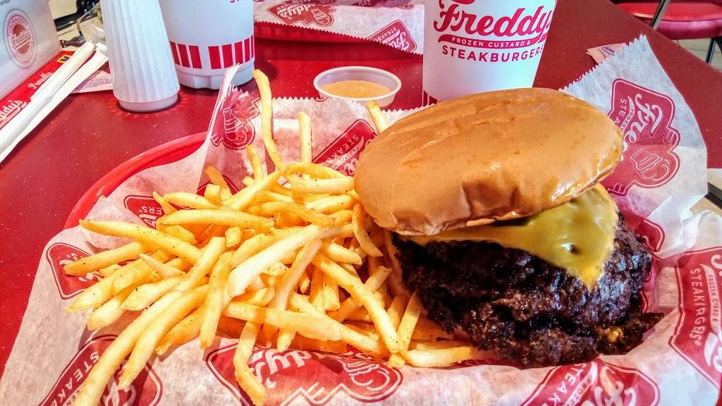 Freddys Frozen Custard & Steakburgers | restaurant | 211 North, US-75, Denison, TX 75020, USA | 9034620224 OR +1 903-462-0224