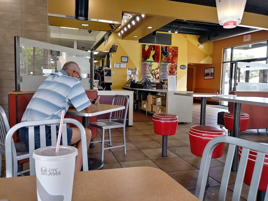 KFC | restaurant | 1907 E Belt Line Rd, Carrollton, TX 75006, USA | 9724163529 OR +1 972-416-3529