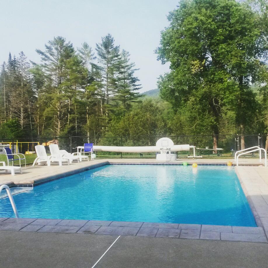 Alpine Valley RV Park & Campground | meal takeaway | 1111 Main St, Concord, VT 05824, USA | 8026959933 OR +1 802-695-9933