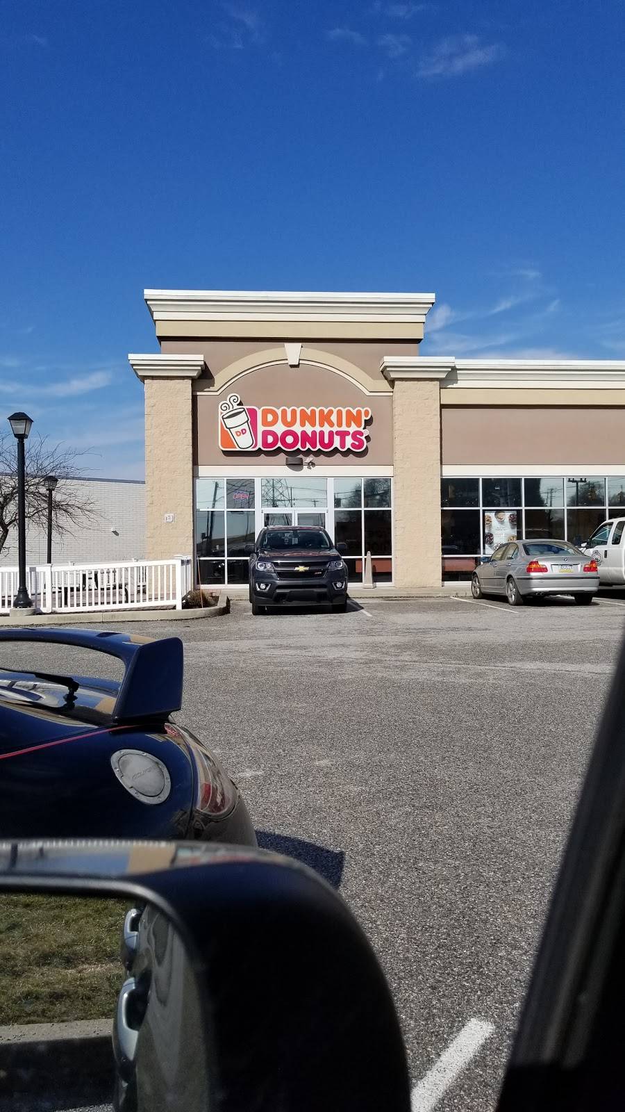 Dunkin | bakery | 701 Loucks Rd Suite A, York, PA 17404, USA | 7177715485 OR +1 717-771-5485