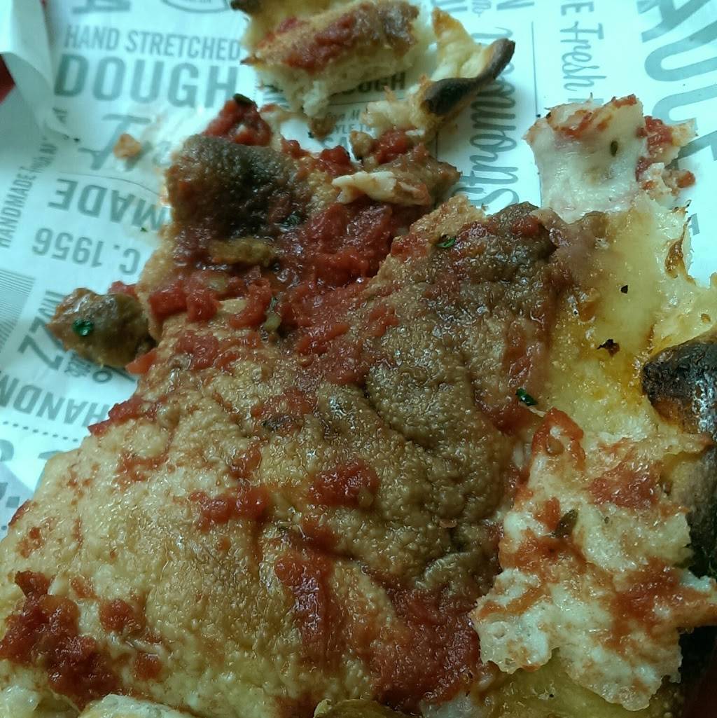 Sbarro | restaurant | 516 Chicago Ridge Mall, Oak Lawn, IL 60453, USA | 7084249845 OR +1 708-424-9845