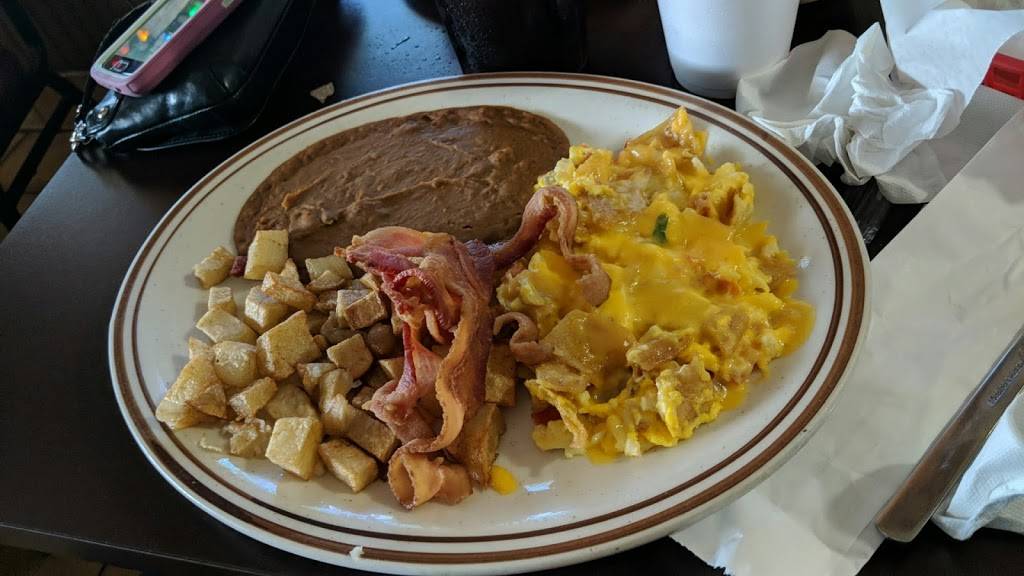 La Botana Mexican Restaurant | restaurant | 2210 E William Joel Bryan Pkwy, Bryan, TX 77802, USA | 9797748940 OR +1 979-774-8940