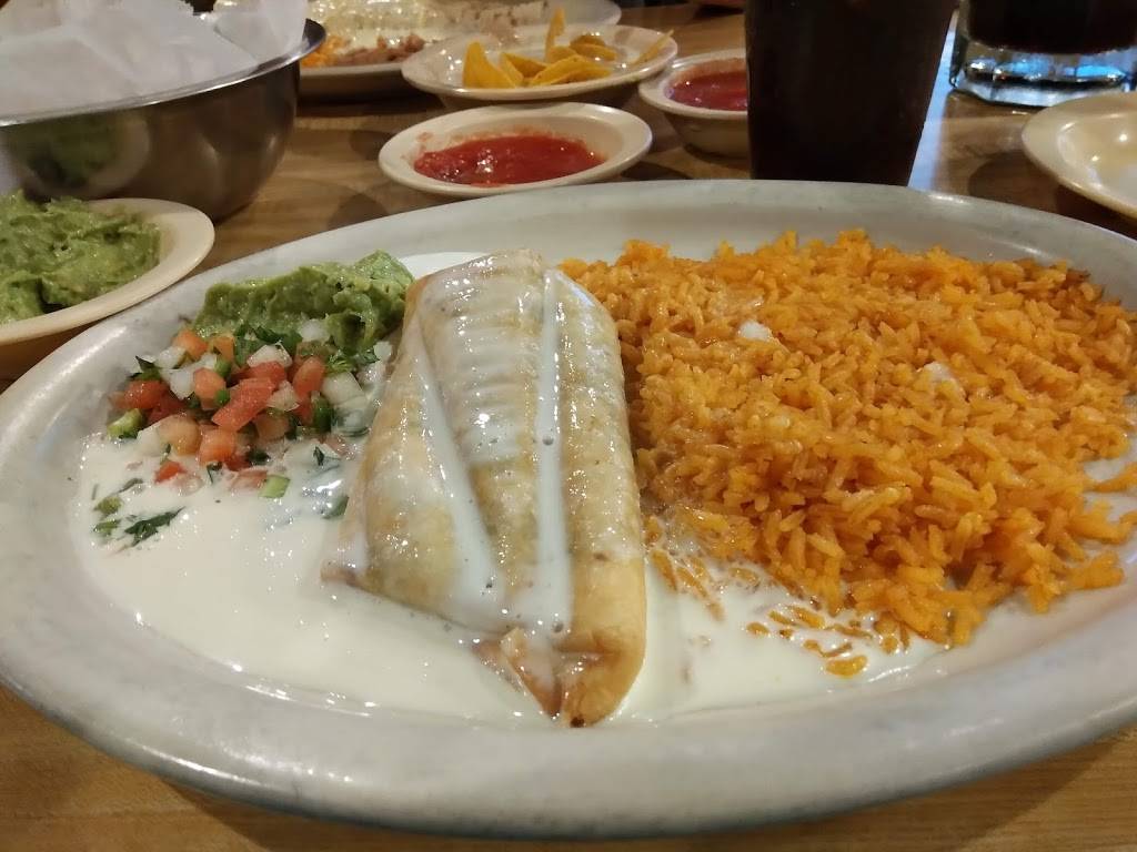 Tequilas Mexican Restaurant | restaurant | 1616 W Main St, Carmi, IL 62821, USA | 6183844037 OR +1 618-384-4037