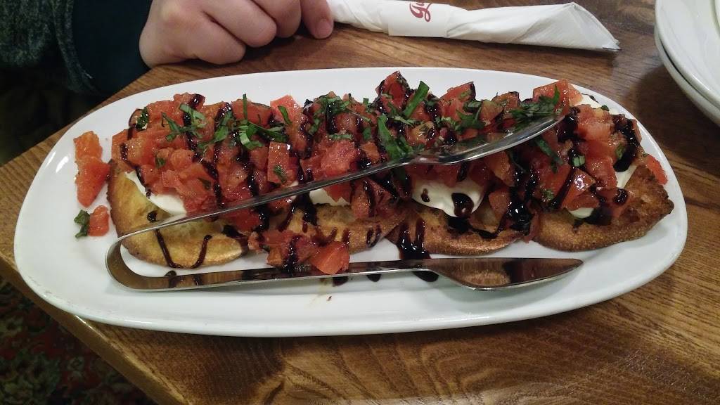 Giordanos | restaurant | 119 S Main St, Naperville, IL 60540, USA | 6304282111 OR +1 630-428-2111