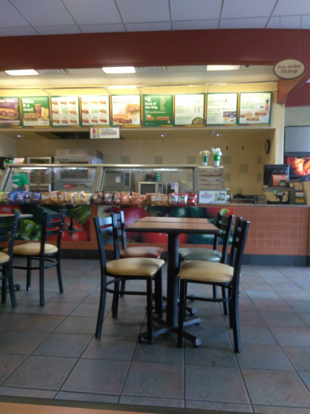 Subway Restaurants | restaurant | 3708, 562 W Holt Blvd, Ontario, CA 91762, USA | 9099885009 OR +1 909-988-5009