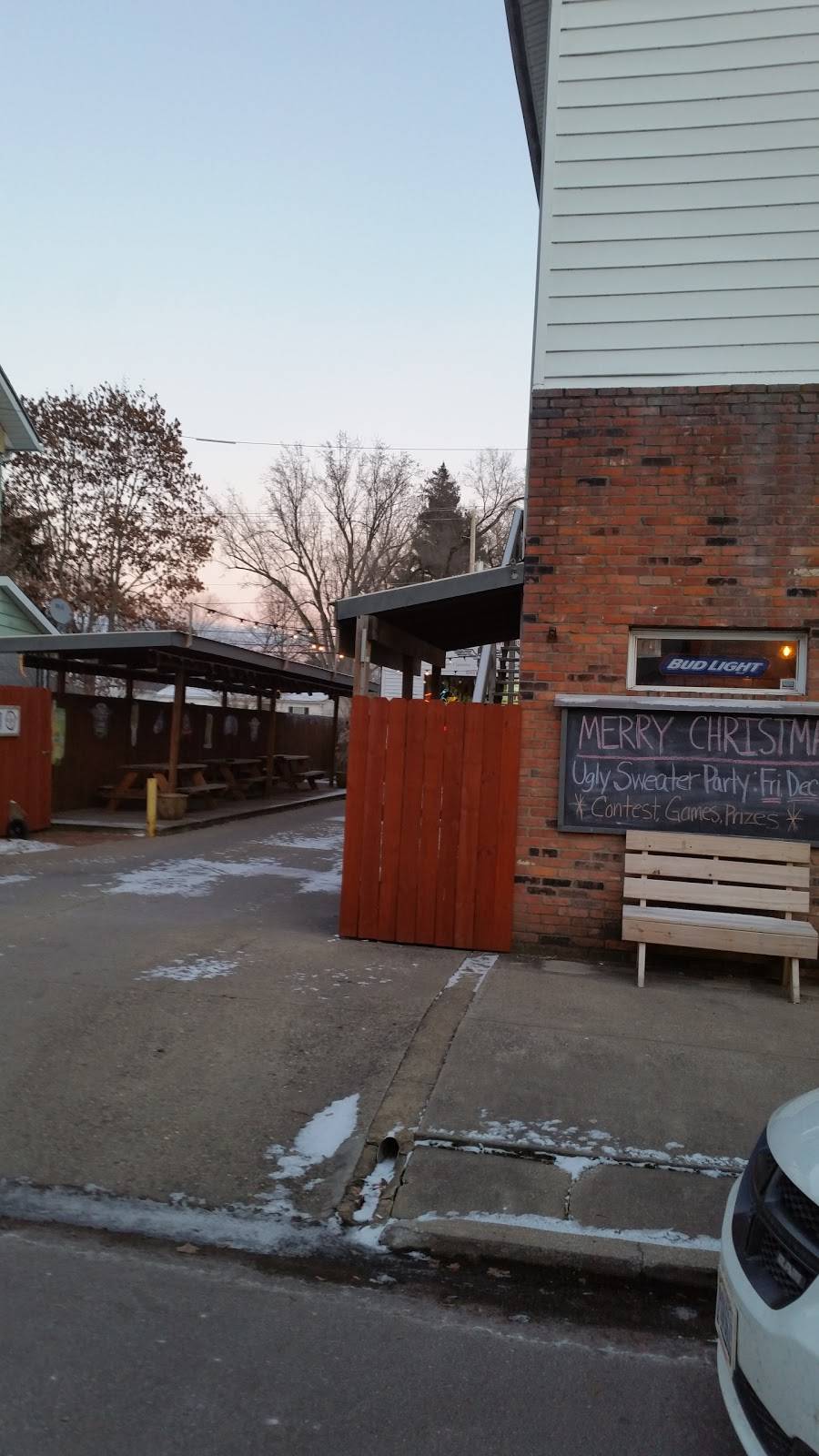 Bombs Away Bar & Grill | restaurant | 139 S Main St, Tuscarawas, OH 44682, USA | 7402297262 OR +1 740-229-7262