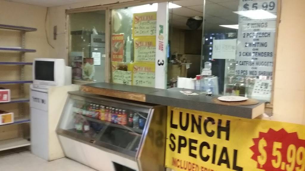 Fishers Pizza Fish & Chicken | restaurant | 3117 W 30th St, Indianapolis, IN 46222, USA | 3179252890 OR +1 317-925-2890