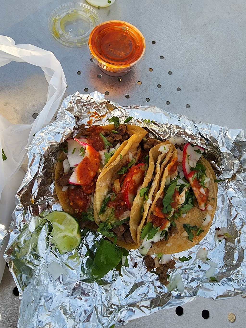 Riveras tacos | restaurant | 312 W Santa Fe St, Olathe, KS 66061, USA | 9134891028 OR +1 913-489-1028