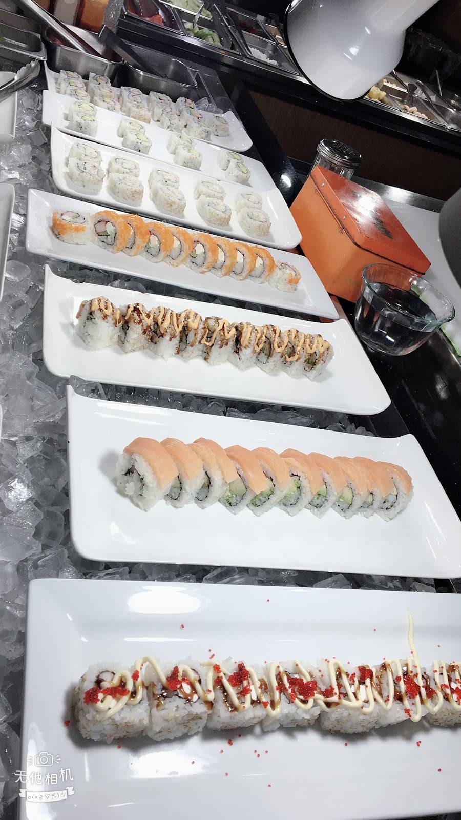 Wok in wok out | restaurant | 2279 N Park Dr, Holland, MI 49424, USA | 6163938880 OR +1 616-393-8880