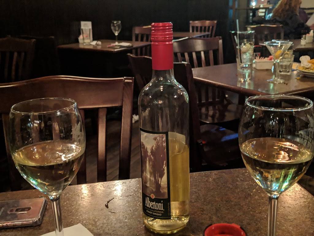 Lake Street Tavern | restaurant | 127 E Lake St, South Lyon, MI 48178, USA | 2484468898 OR +1 248-446-8898