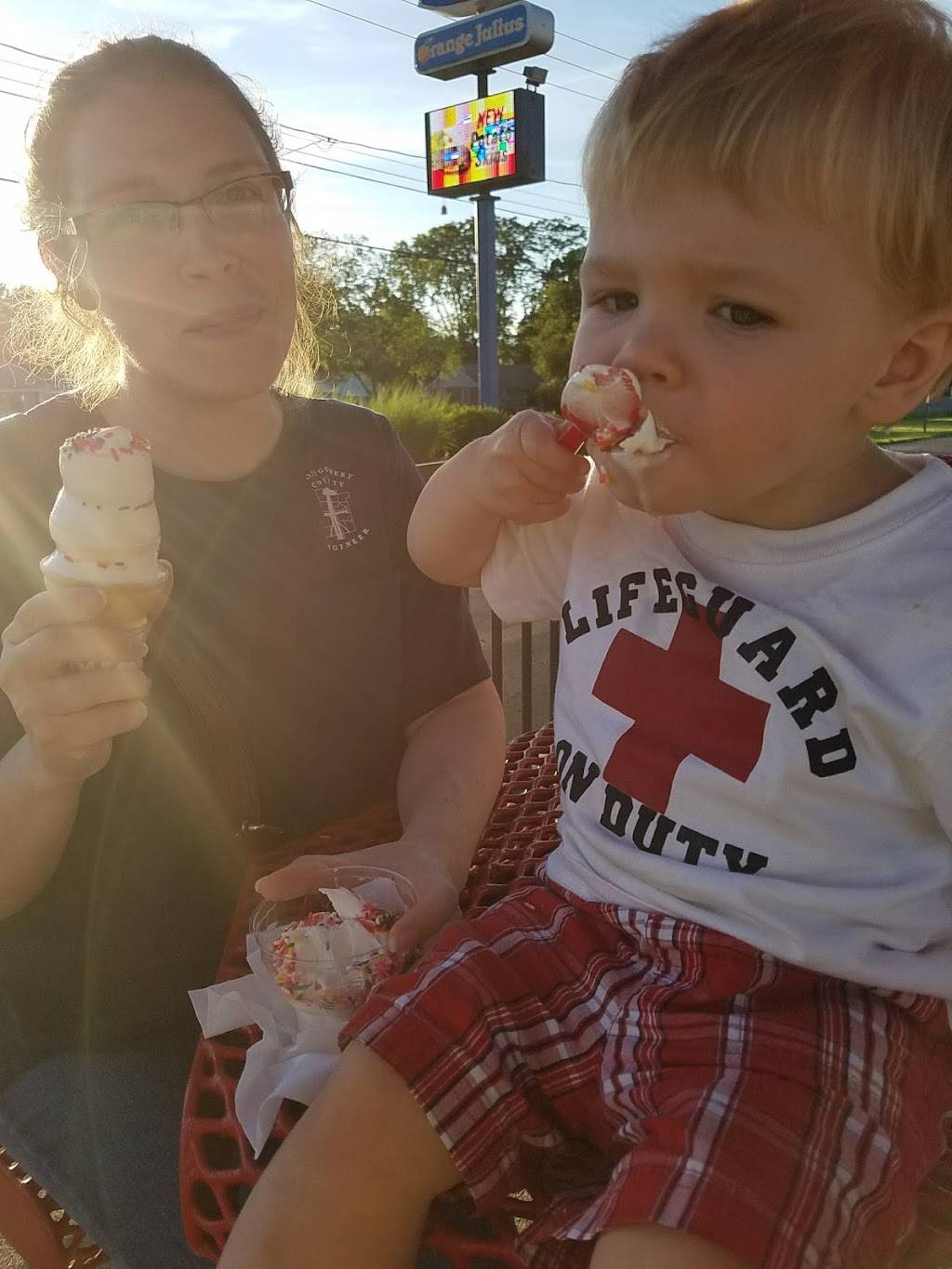 Dairy Queen Ltd Brazier | restaurant | 5668 N Springboro Pike, Dayton, OH 45449, USA | 9372969125 OR +1 937-296-9125