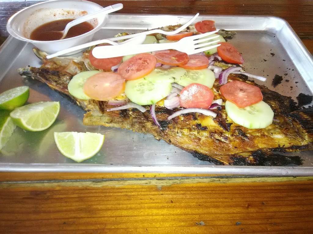 Mariscos Nayarit | restaurant | 2983 E Imperial Hwy, Lynwood, CA 90262, USA | 3107629148 OR +1 310-762-9148