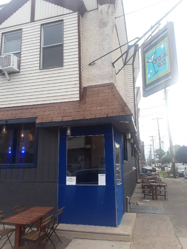 Wander Inn | restaurant | 2500 S 3rd St, Philadelphia, PA 19148, USA | 2158001264 OR +1 215-800-1264