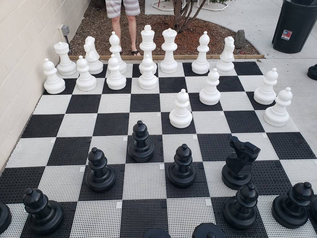 Armored Gardens | restaurant | 315 Pershing Ave, Davenport, IA 52801, USA | 5633451000 OR +1 563-345-1000