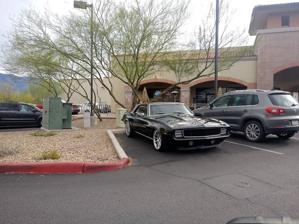 Dominos Pizza | meal delivery | 15318 N Oracle Rd Ste 140, Tucson, AZ 85739, USA | 5203233030 OR +1 520-323-3030