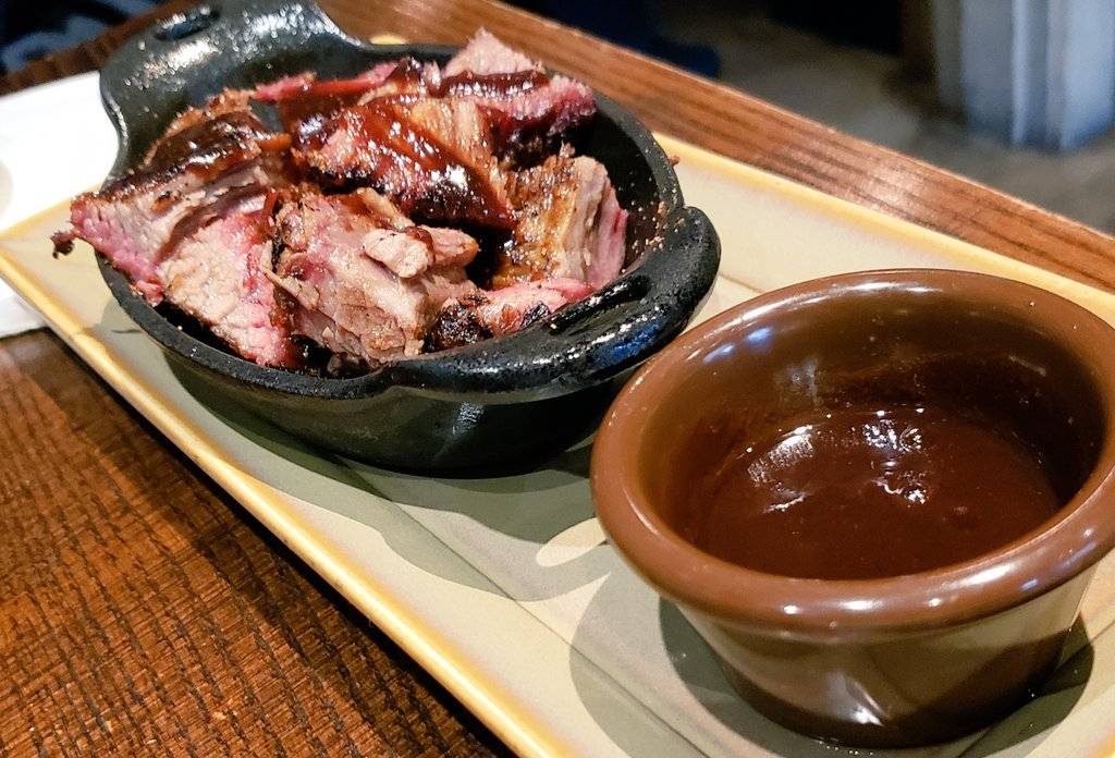 Q39 - Midtown | restaurant | 1000 W 39th St, Kansas City, MO 64111, USA | 8162553753 OR +1 816-255-3753