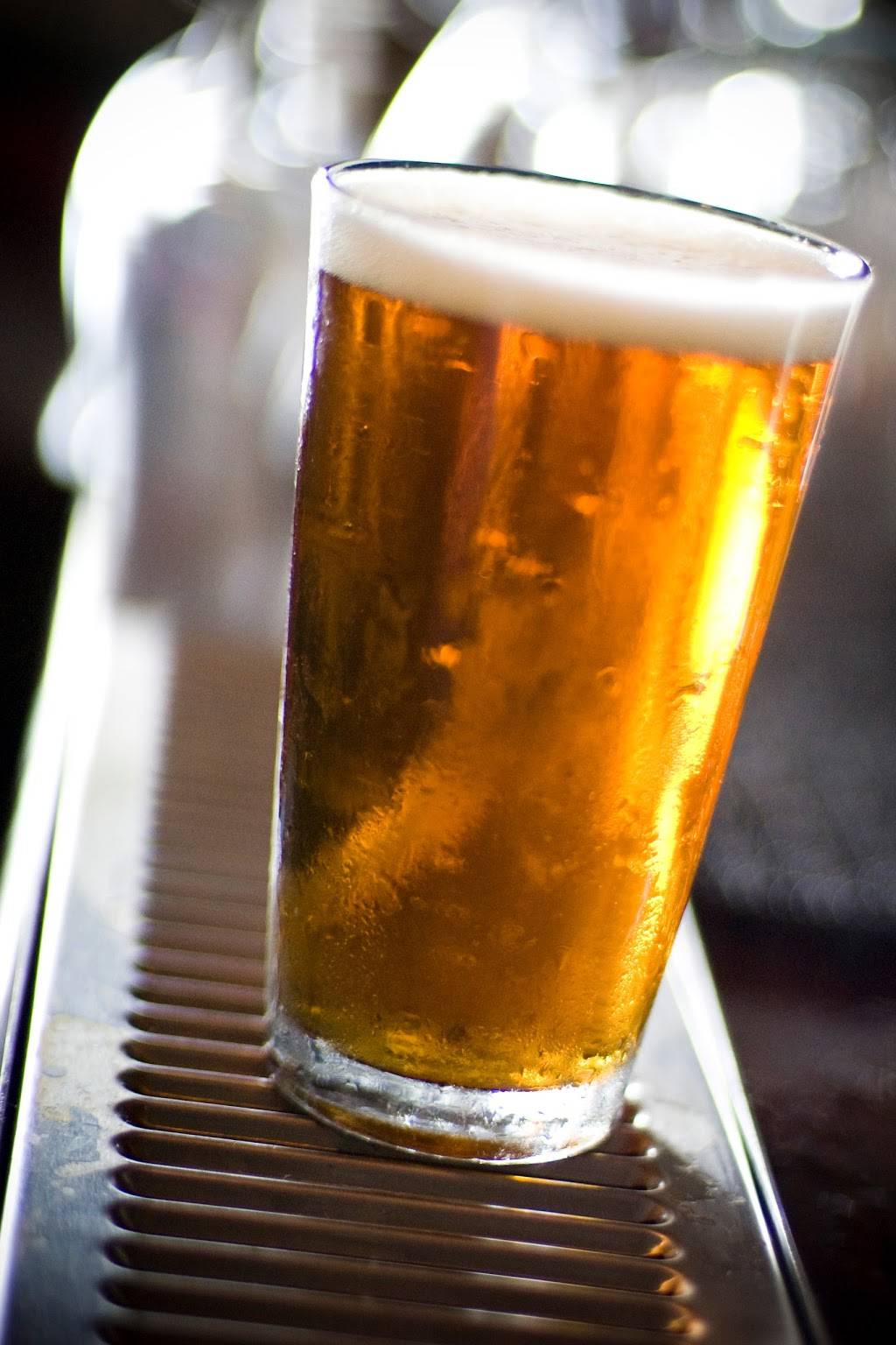 Moes Original Bar B Que | restaurant | 21 W Church St, Newark, OH 43055, USA | 7403495088 OR +1 740-349-5088