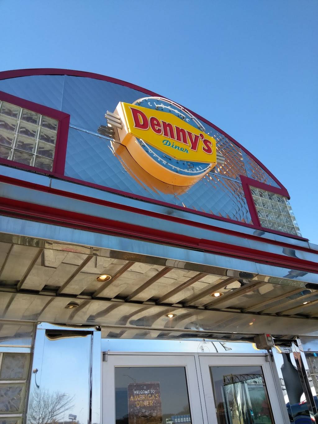 Dennys | restaurant | 3228 SE Loop 820, Forest Hill, TX 76140, USA | 8177082228 OR +1 817-708-2228