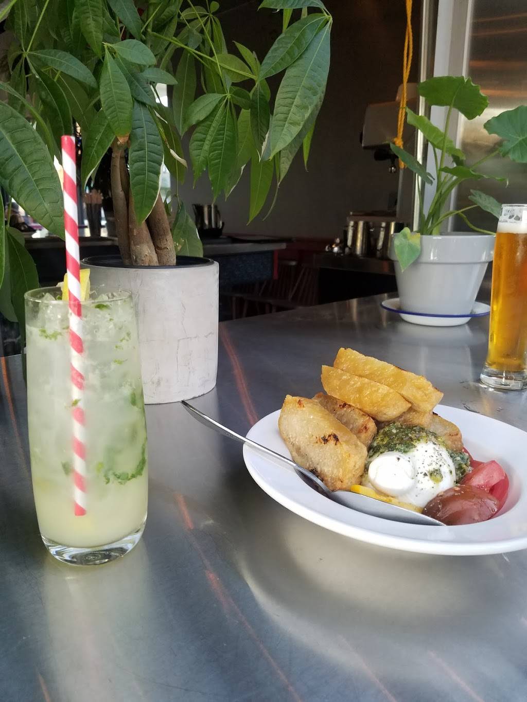 Muccis Italian | restaurant | 901 W Lake St, Minneapolis, MN 55408, USA | 6123154608 OR +1 612-315-4608