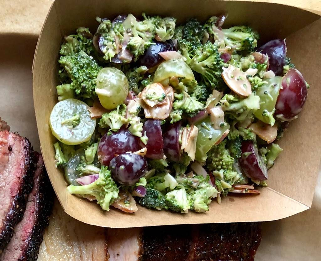 Daynes Craft Barbecue | restaurant | 2000 W Berry St, Fort Worth, TX 76110, USA | 6824720181 OR +1 682-472-0181