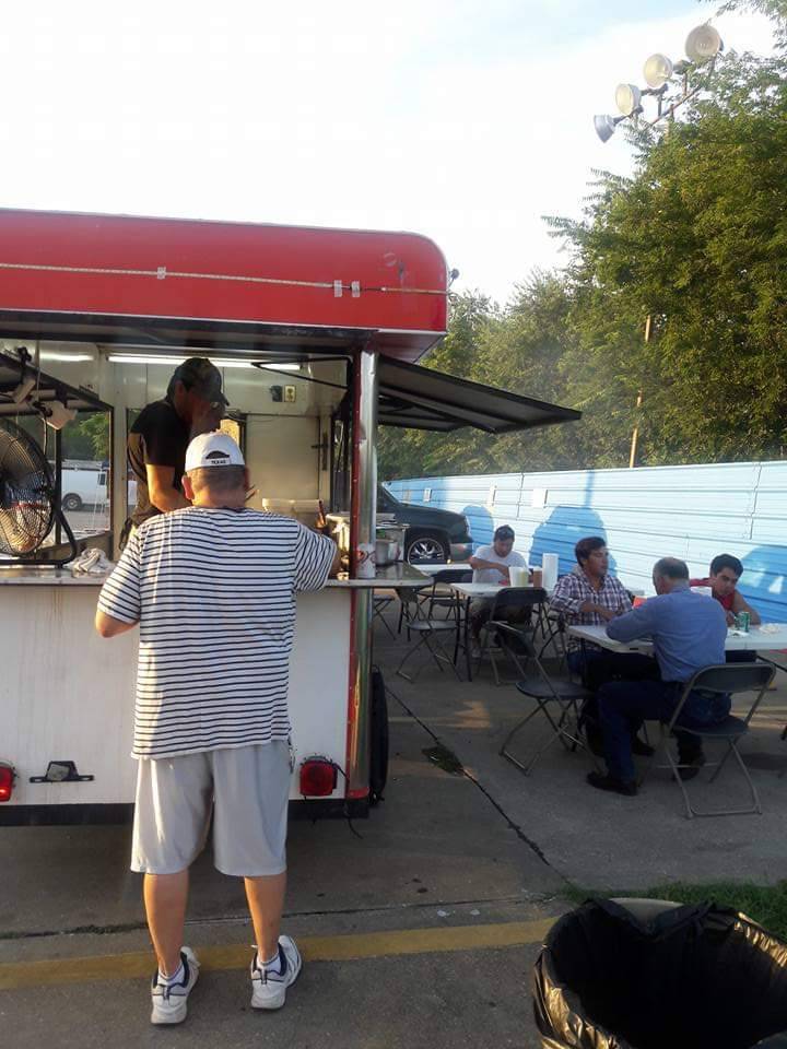 Tacos Chilo estilo chilango#2 | restaurant | 4833 Scyene Rd, Dallas, TX 75210, USA | 2142905852 OR +1 214-290-5852