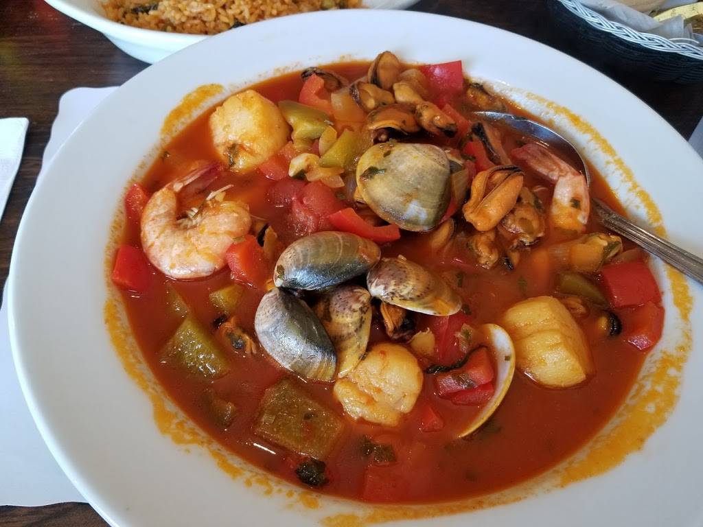 Girassol Restaurant | restaurant | 1698 Acushnet Ave, New Bedford, MA 02746, USA | 5089935058 OR +1 508-993-5058