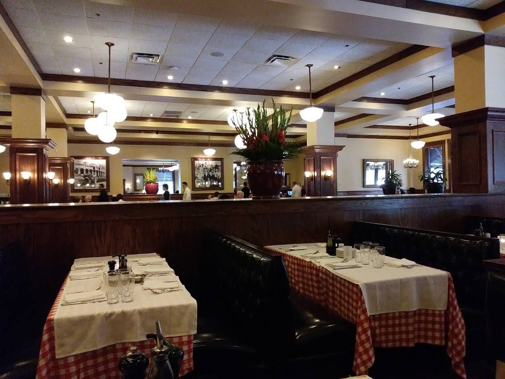Maggianos Little Italy | restaurant | 2089 W Big Beaver Rd, Troy, MI 48084, USA | 2482051060 OR +1 248-205-1060