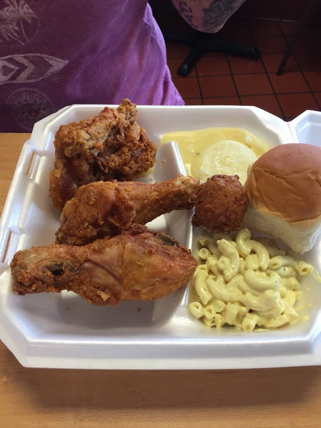 Maryland Fried Chicken | restaurant | 939 N Kings Hwy, Myrtle Beach, SC 29577, USA | 8434484018 OR +1 843-448-4018