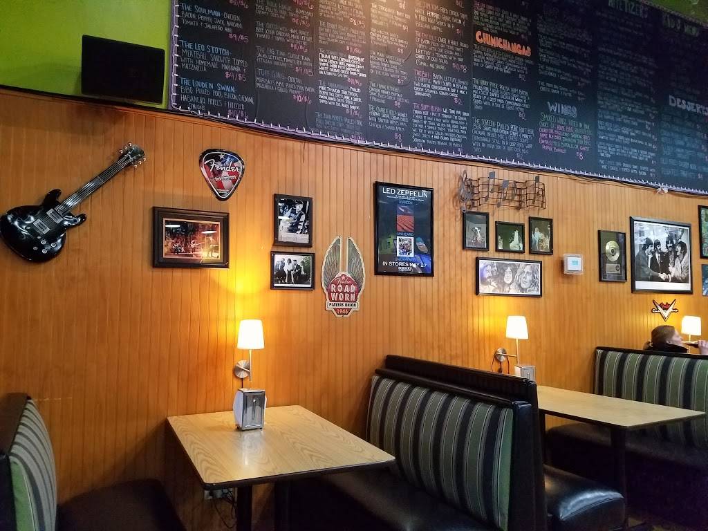 Epic Deli | restaurant | 2616 Schaid Ct, McHenry, IL 60050, USA | 8152715649 OR +1 815-271-5649