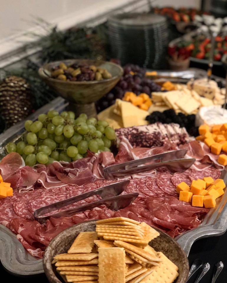 Shapleys Restaurant | restaurant | 868 Centre St, Ridgeland, MS 39157, USA | 6019578000 OR +1 601-957-8000