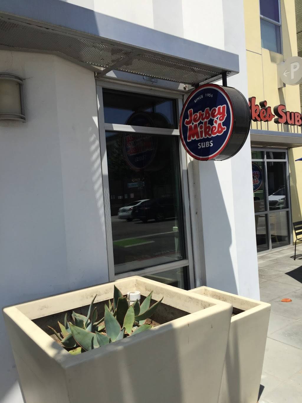 Jersey Mikes Subs | meal takeaway | 1447 Lincoln Blvd, Santa Monica, CA 90401, USA | 3103941888 OR +1 310-394-1888