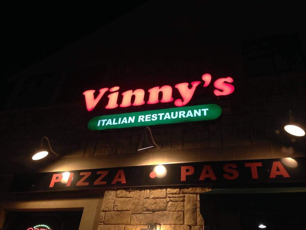 Vinnys Italian Restaurant | restaurant | 2003 E, TX-114, Roanoke, TX 76262, USA | 8174907924 OR +1 817-490-7924