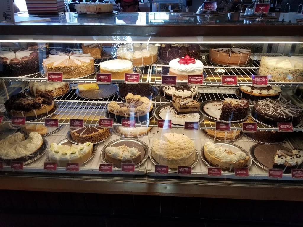 The Cheesecake Factory | restaurant | 455 Menlo Park Drive, Edison, NJ 08837, USA | 7324947000 OR +1 732-494-7000