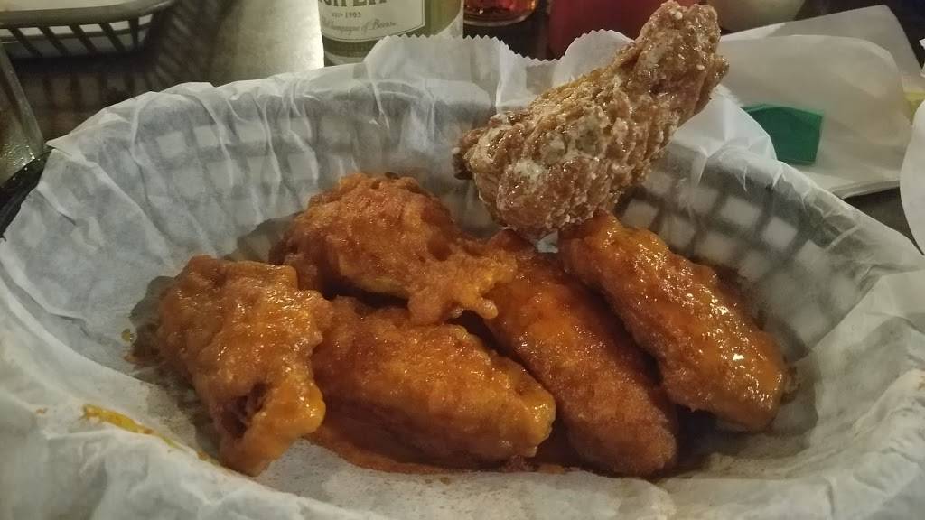 HolliJays Place | restaurant | 7296 Main St, Owendale, MI 48754, USA | 9896781028 OR +1 989-678-1028