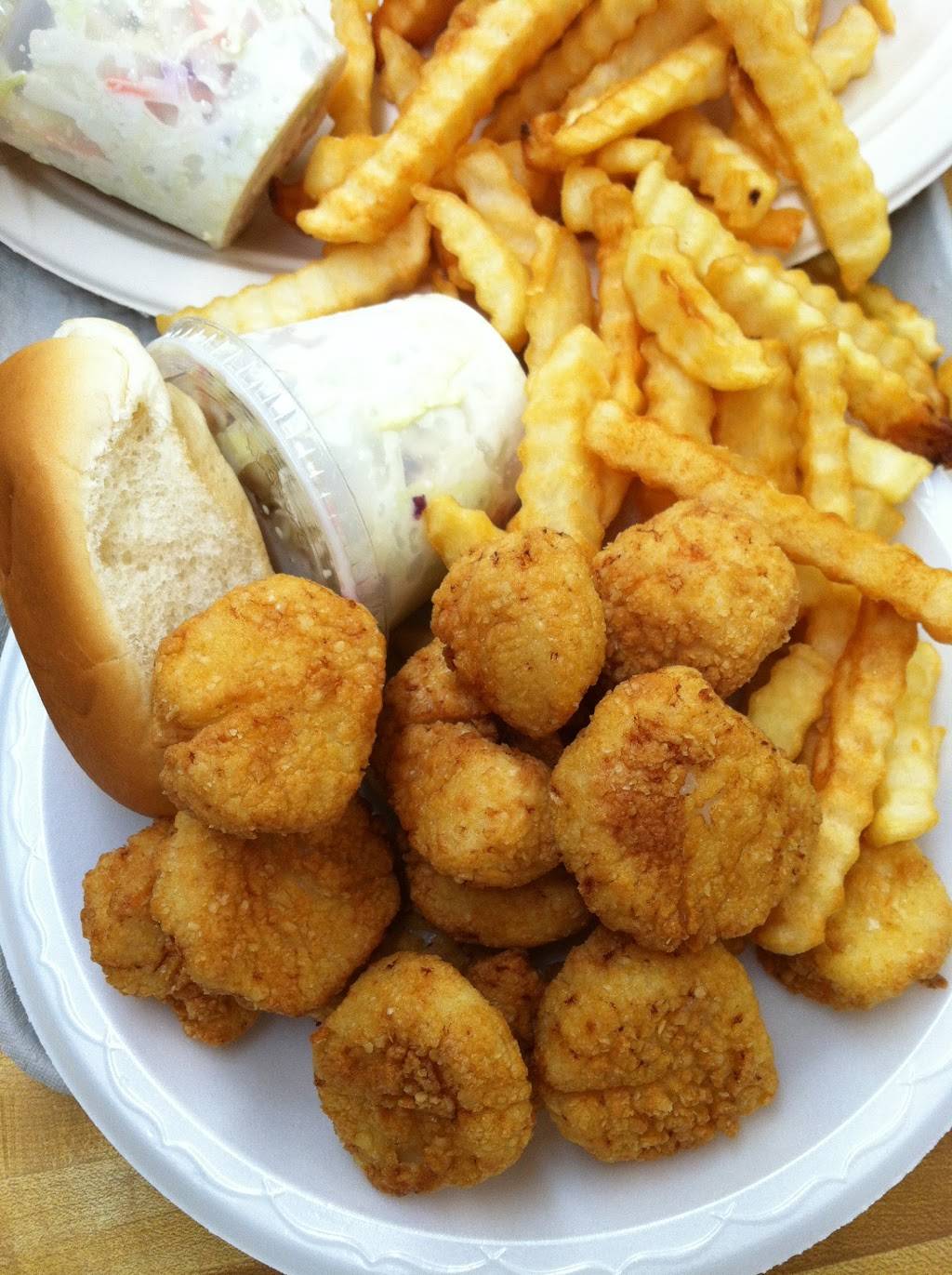 Kens Place | restaurant | 207 Pine Point Rd, Scarborough, ME 04074, USA | 2078836611 OR +1 207-883-6611