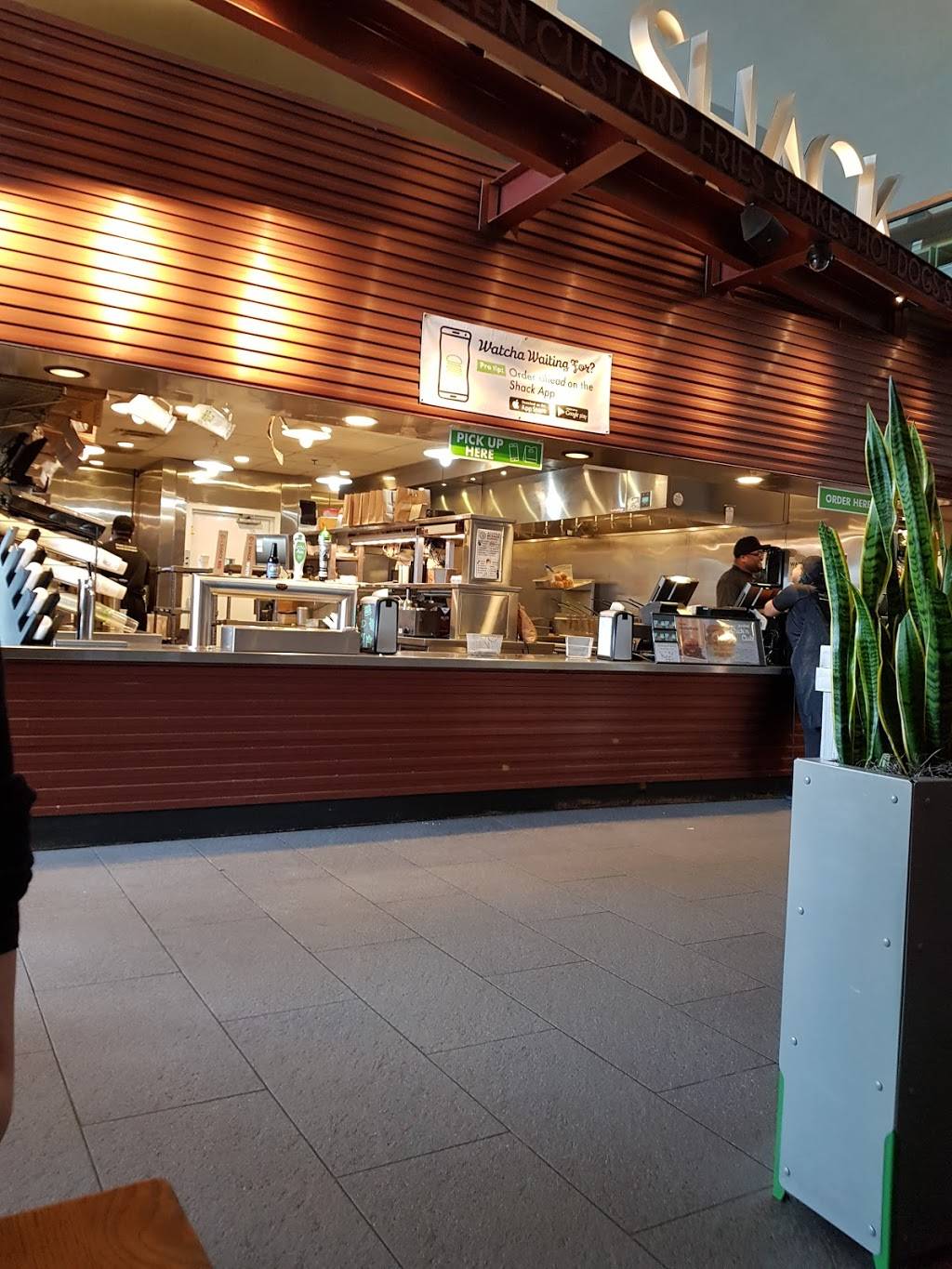 Shake Shack | restaurant | 50 Massachusetts Ave NW, Washington, DC 20002, USA | 2026842428 OR +1 202-684-2428