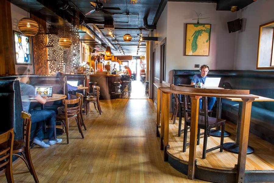 Long Room Chicago | cafe | 1612 W Irving Park Rd #1, Chicago, IL 60613, USA | 7736654500 OR +1 773-665-4500