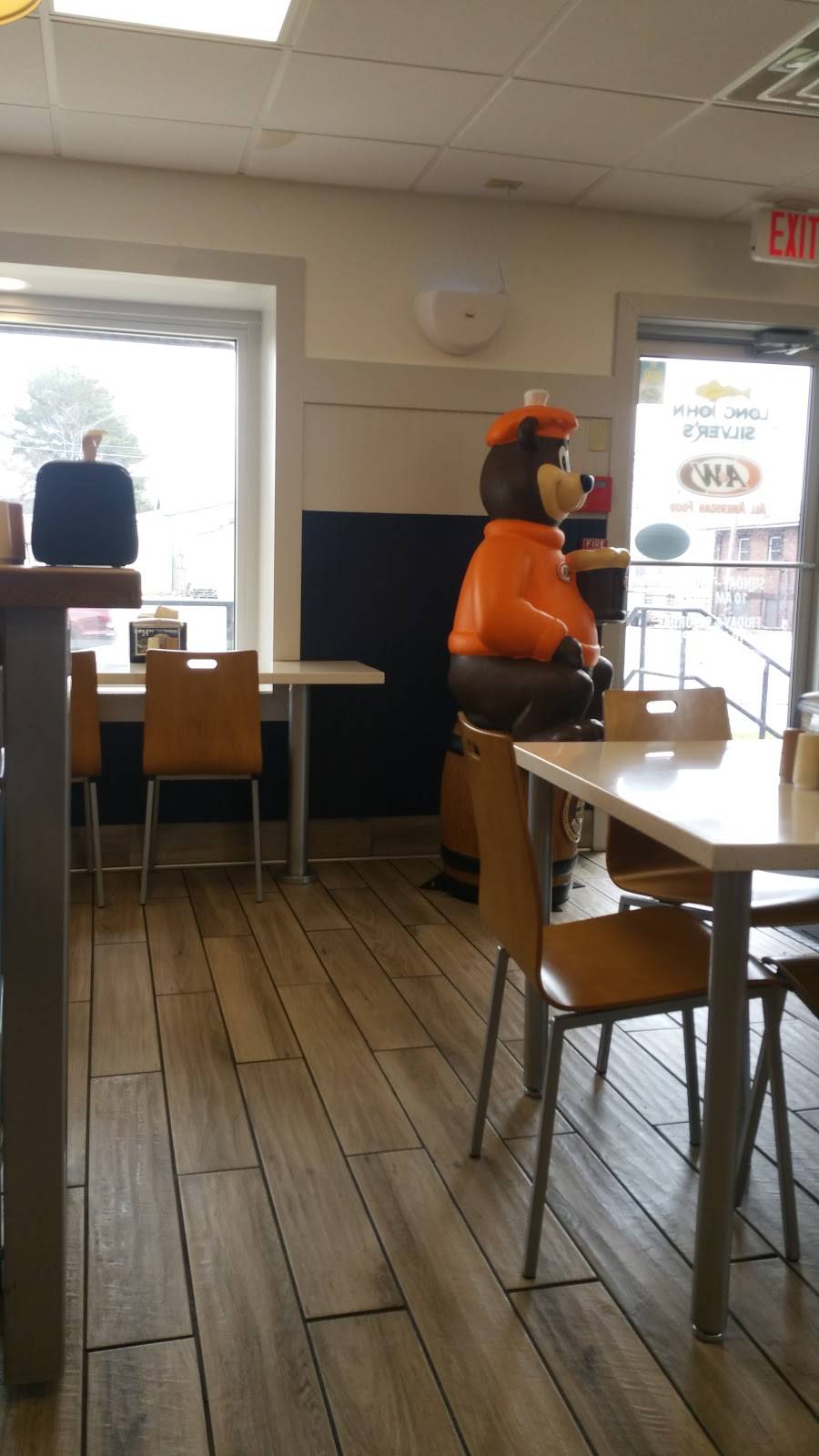 Long John Silvers | restaurant | 3702 Brady St, Davenport, IA 52806, USA | 5633863262 OR +1 563-386-3262